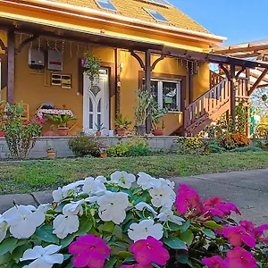 holt-tisza-vendghz.szeged-hotels.com/