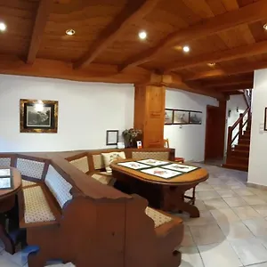 Toelgyes Apartament